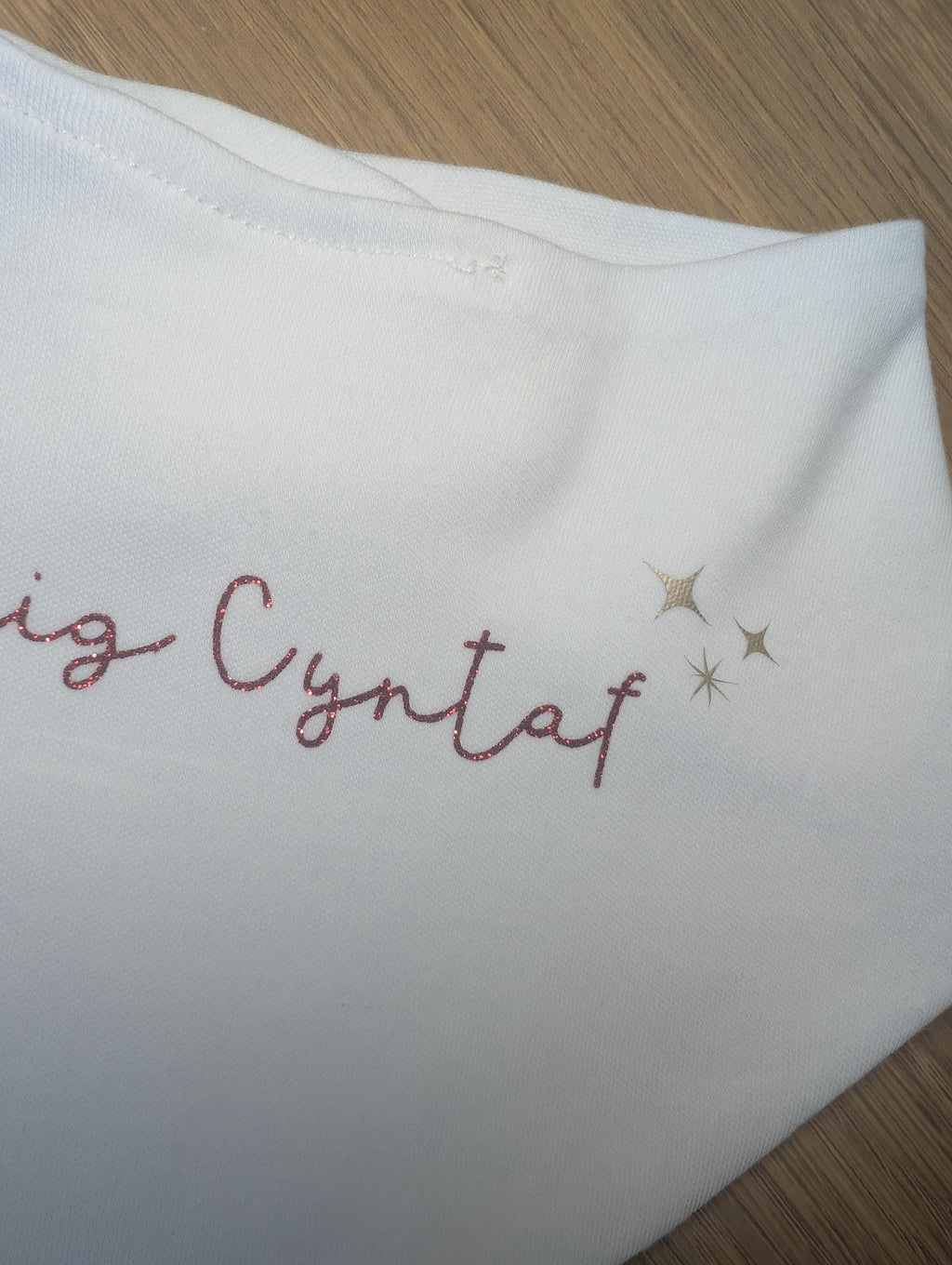 Personalized Welsh First Christmas Baby Bib – Reindeer & Stars