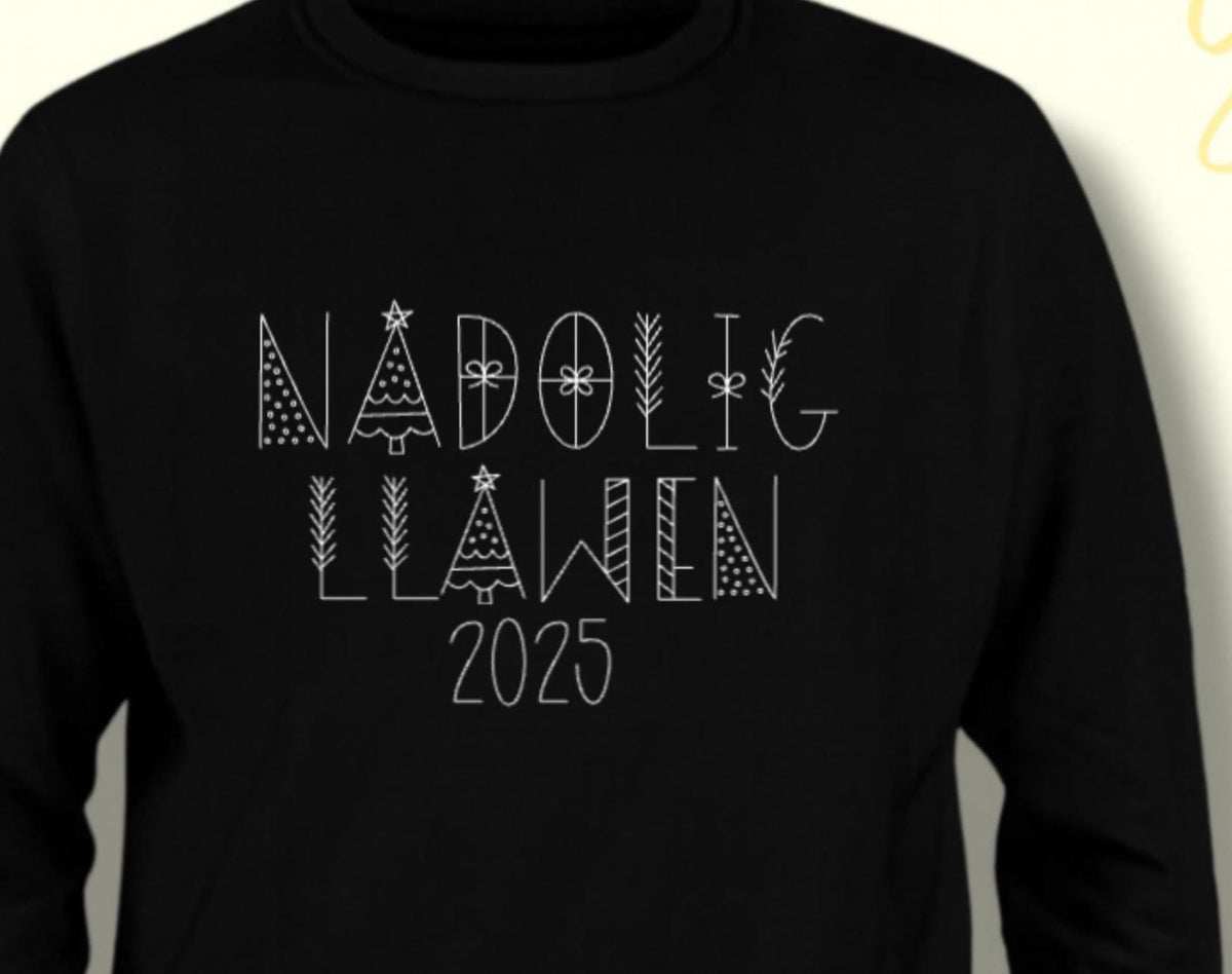 Nadolig Llawen 2025 Jumper – Welsh Xmas Sweatshirt with Stars & Trees – Unisex Holiday Top