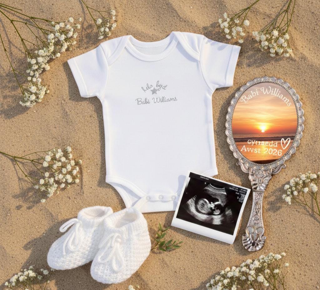 Personalised Pregnancy Announcement Kit