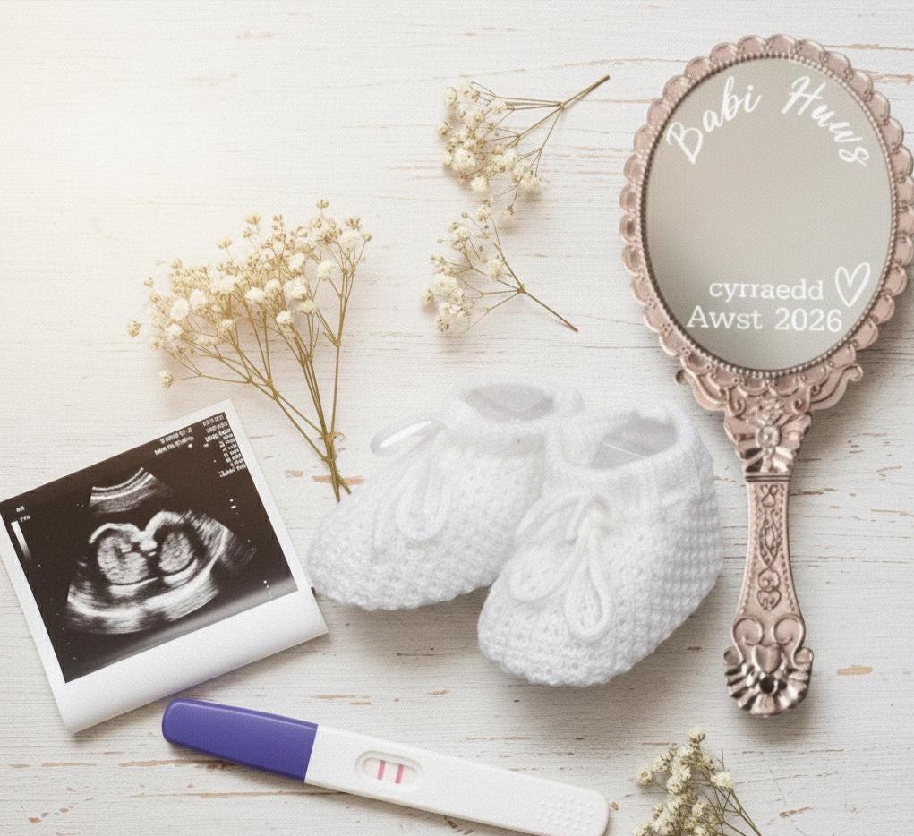 Personalised Pregnancy Announcement Kit