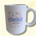 Sglein Seren Welsh Teacher Mug – "HWRE am 3 o'r gloch" (Hooray for 3 O'Clock) – Fun End of Year School Staff Gift